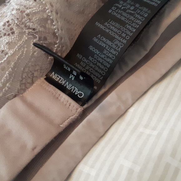 Bralette - Picture 2 of 2